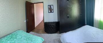 Фото номера Стандартный трехместный номер Гостевой дом Lada Guest House B&amp;B г. Ехегнадзор 6